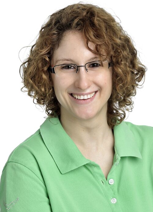 Anna Gross, Zahnmedizinische Fachangestellte